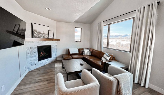 Winter Park/Grandby Mountain Home NEW w/scenic views!