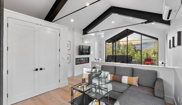 Winter Park Luxury Studio w/Private Hot Tub+Majestic Views