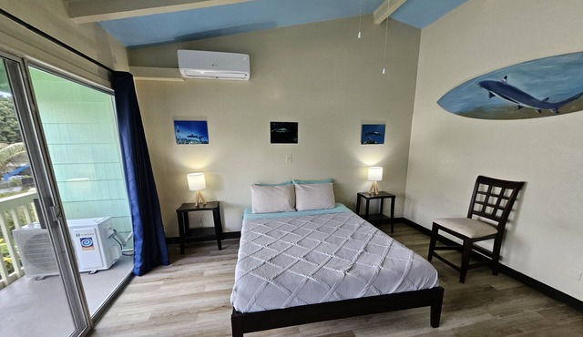 Yonegan Plumeria Hilo Hotel - Mano (Shark) #9