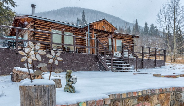 Zuni Log Cabin Vacation Rentals