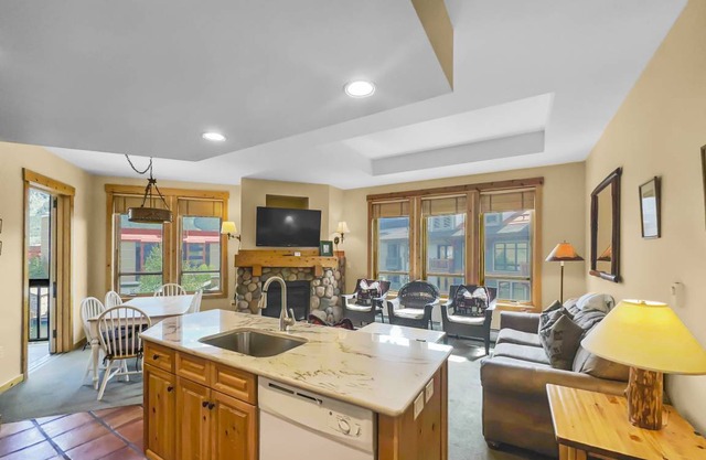 92 m² Condo ∙ 2 bedrooms ∙ 6 guests