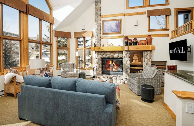 Haymeadow Townhome A1 | 5BR Ski-Out, Private Hot Tub