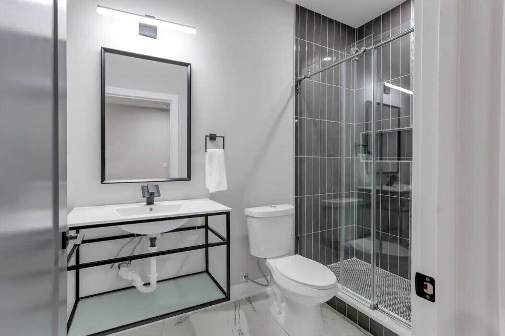 Photo of Bathroom in Franklin Park