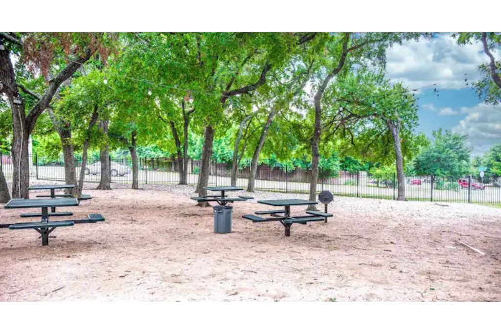 Photo of Outdoor in East Riverside - Oltorf