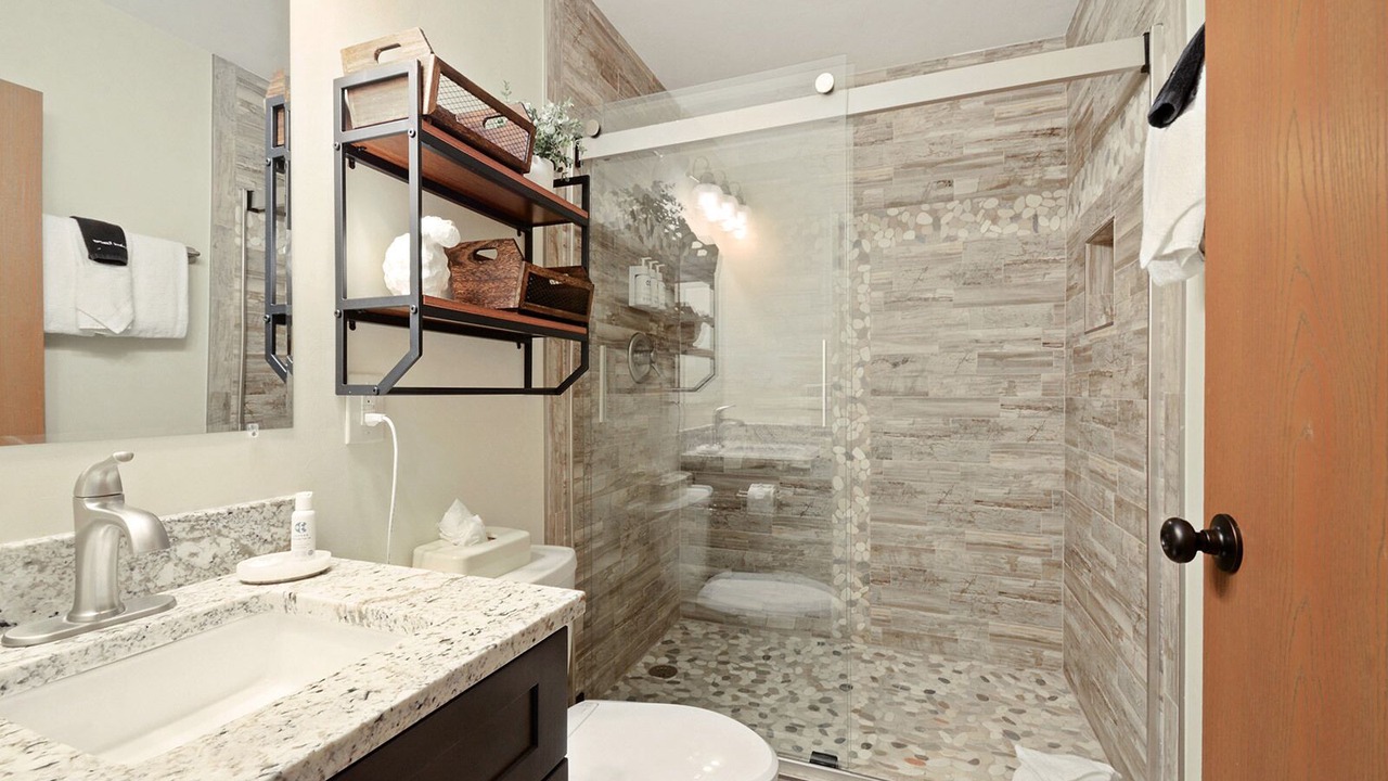 Photo of Bathroom in Copper Mountain Village