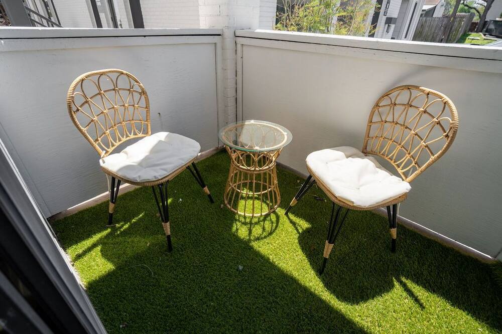 Photo of Patio Balcony in South Lamar