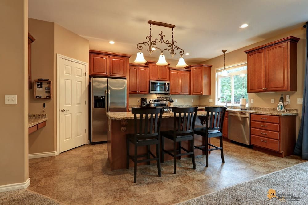 Photo of Kitchen in Bayshore - Klatt