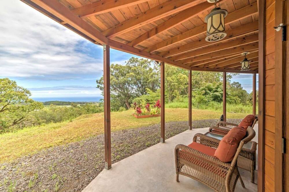 Photo of Patio Balcony in Honomu