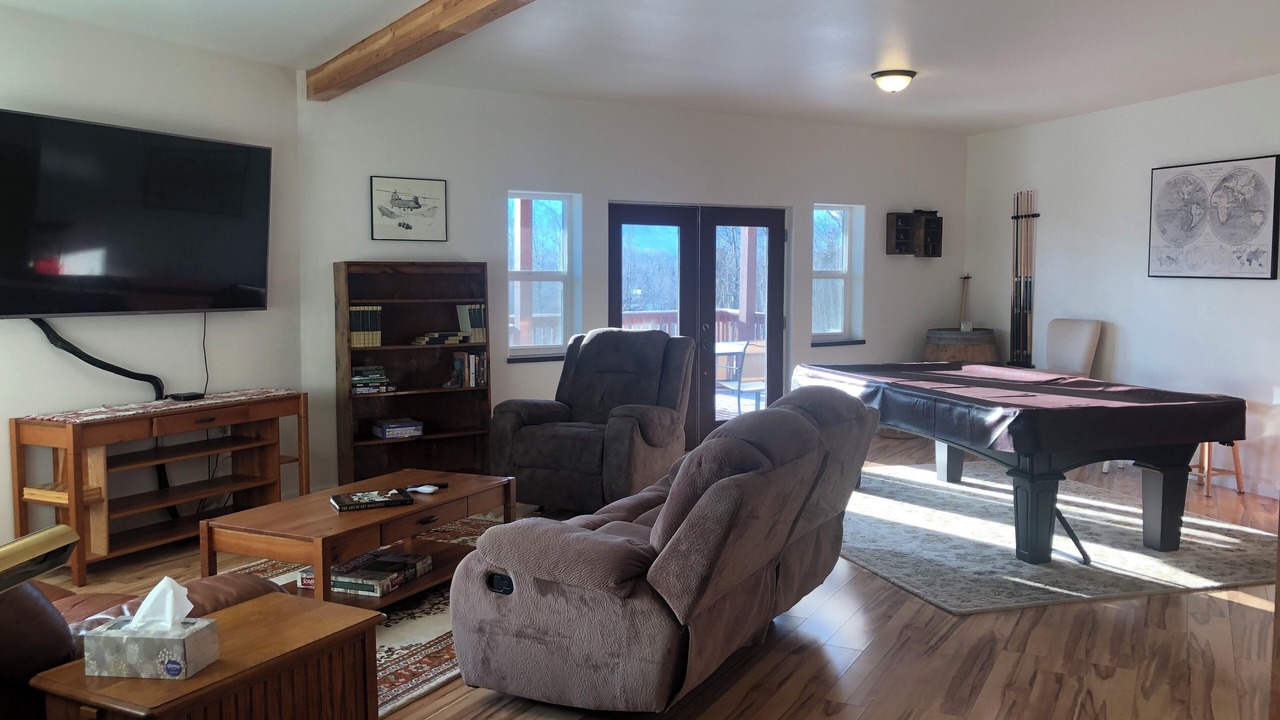 Photo of Livingroom in Butte