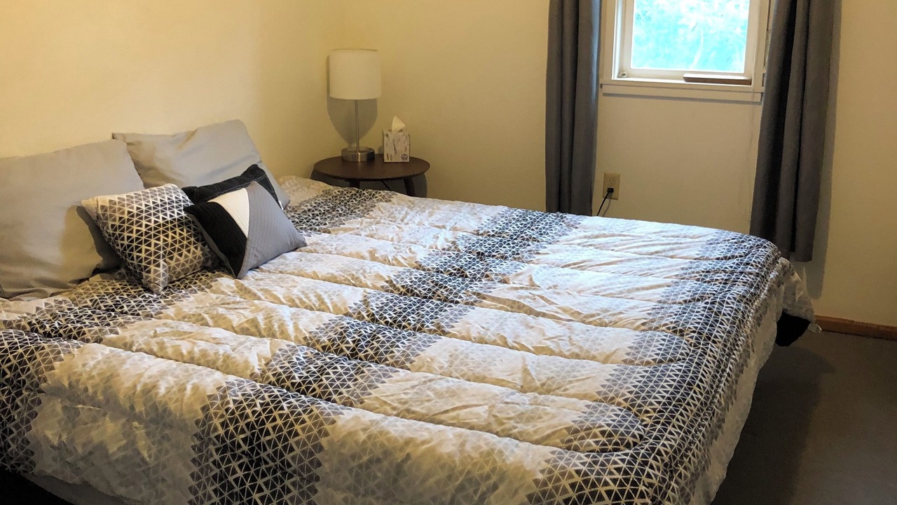 Photo of Bedroom in Larsen Bay