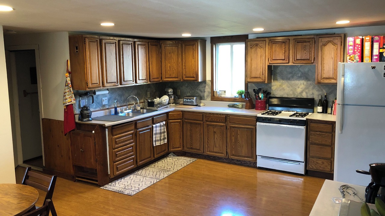 Photo of Kitchen in Larsen Bay