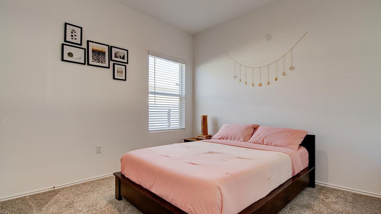 Photo of Bedroom in Del Valle