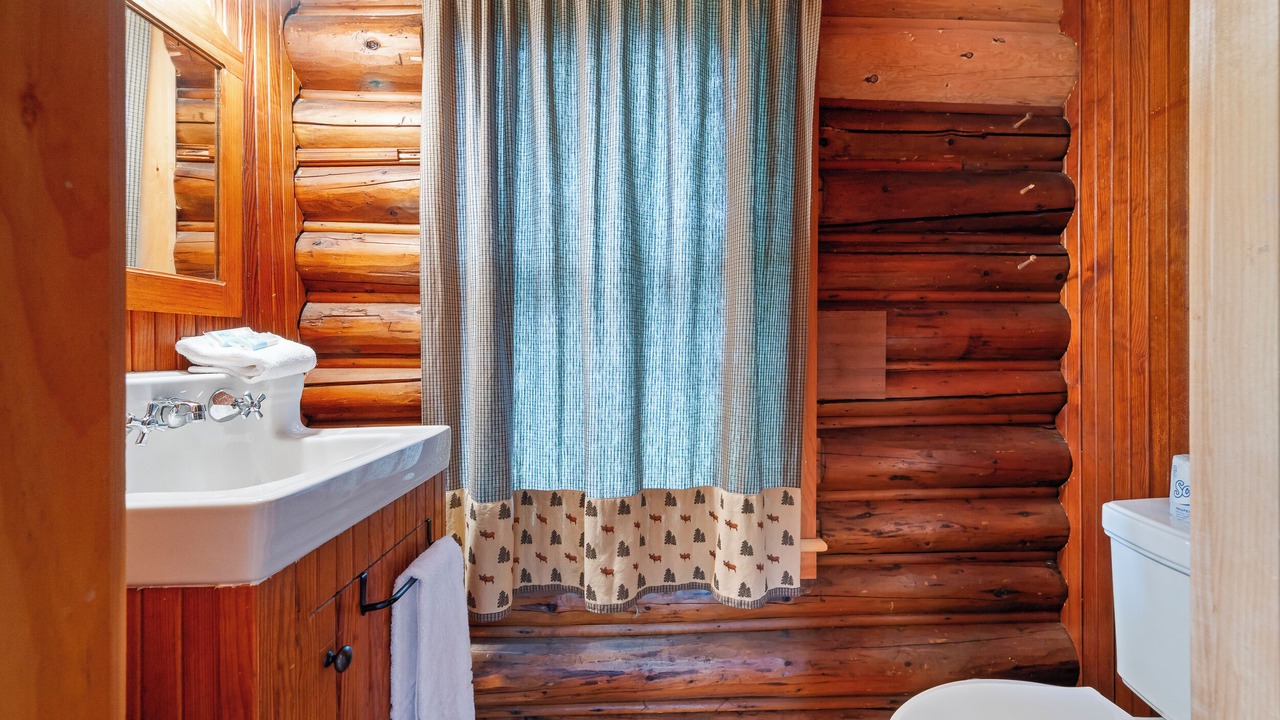 Photo of Bathroom in Oquossoc