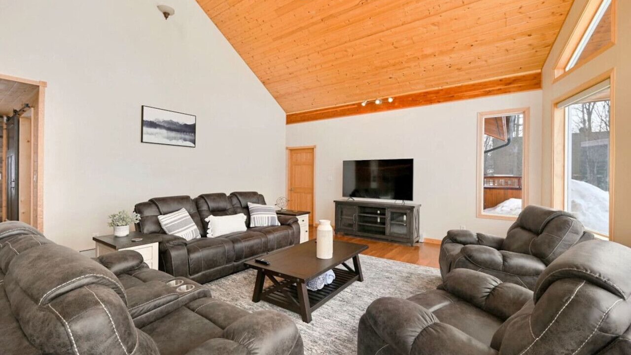 Photo of Livingroom in Salamatof