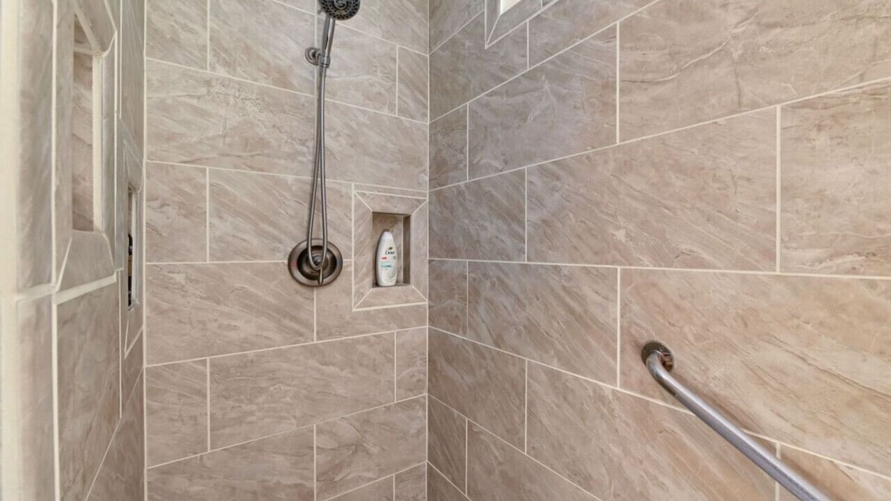 Photo of Bathroom in Salamatof