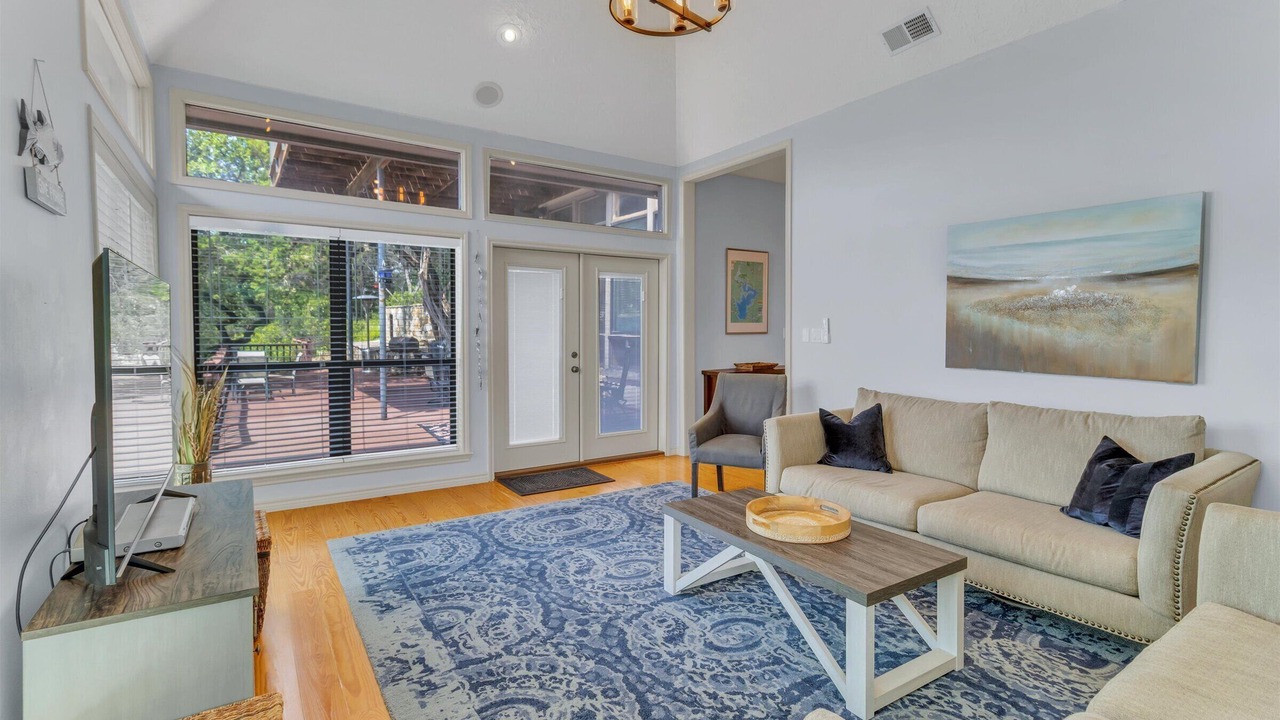 Photo of Livingroom in Burnet