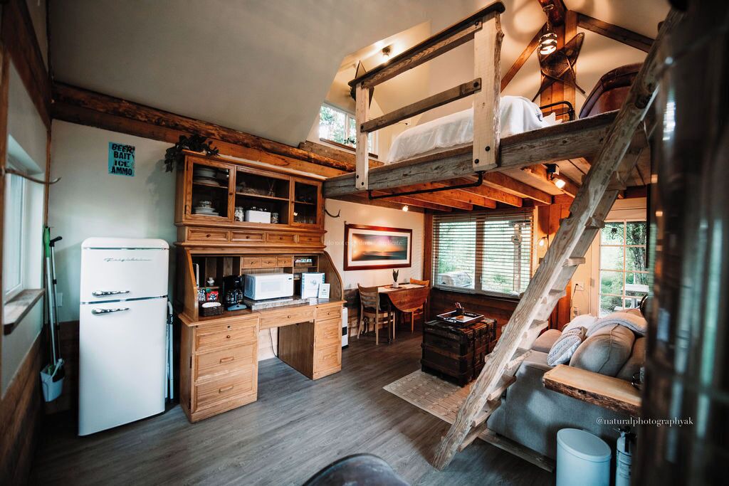 Photo of Bedroom in Knik-Fairview