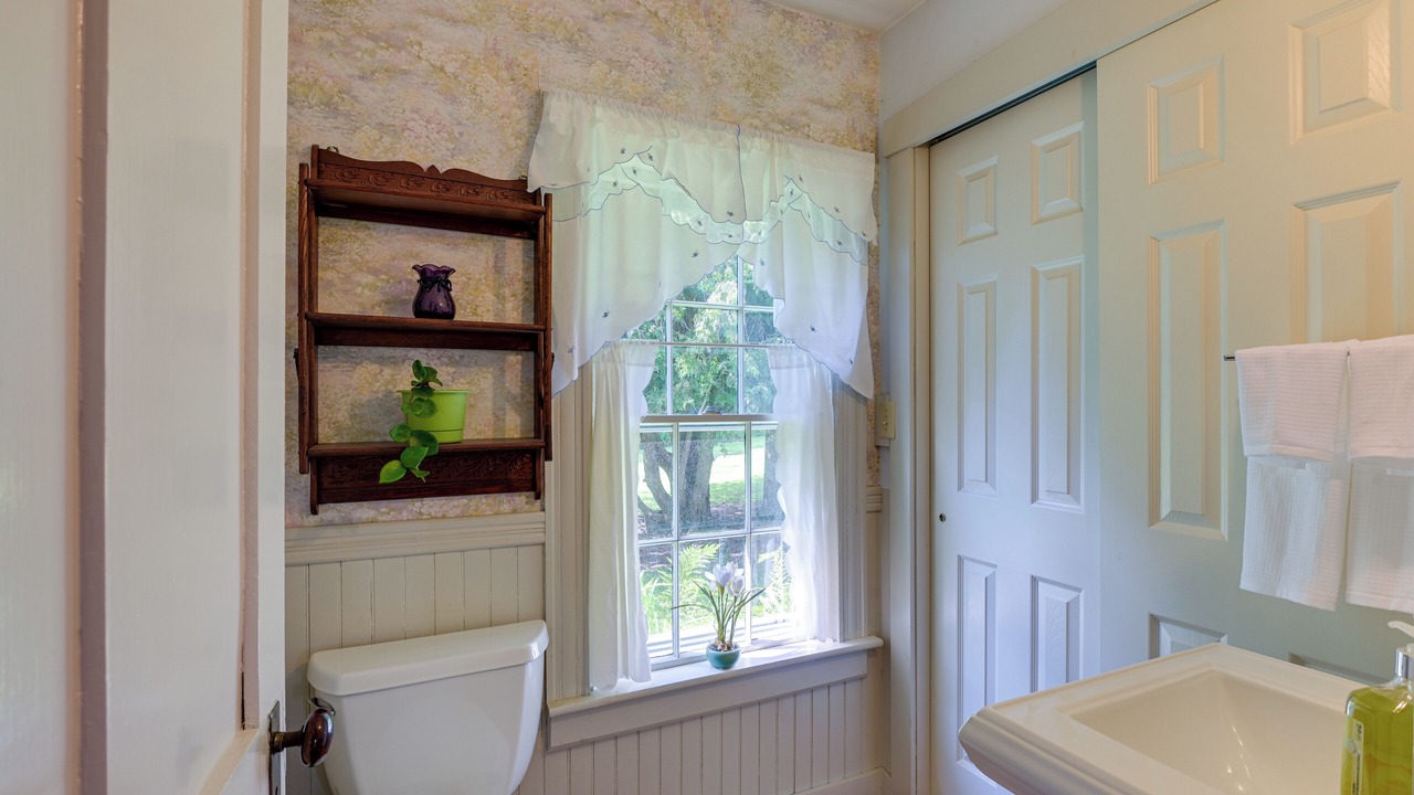 Photo of Bathroom in Freedom