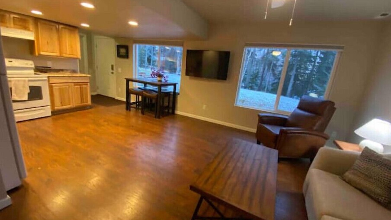 Photo of Bedroom in Mid-Hillside
