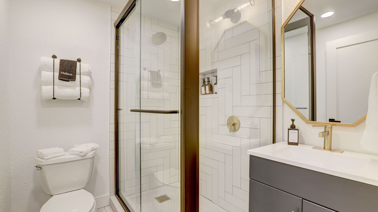 Photo of Bathroom in Arvada