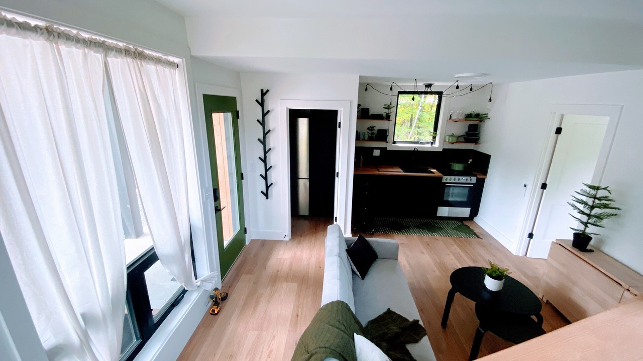 Photo of Livingroom in Black Mountain