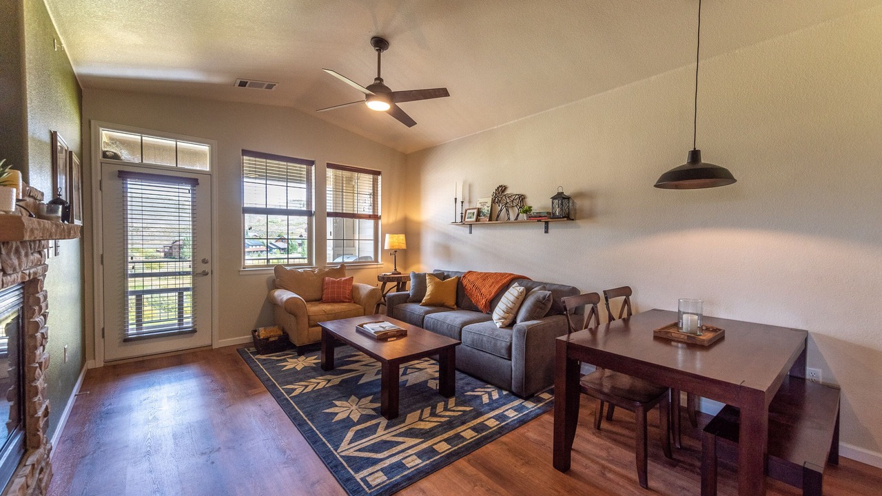 Photo of Livingroom in Silvercreek