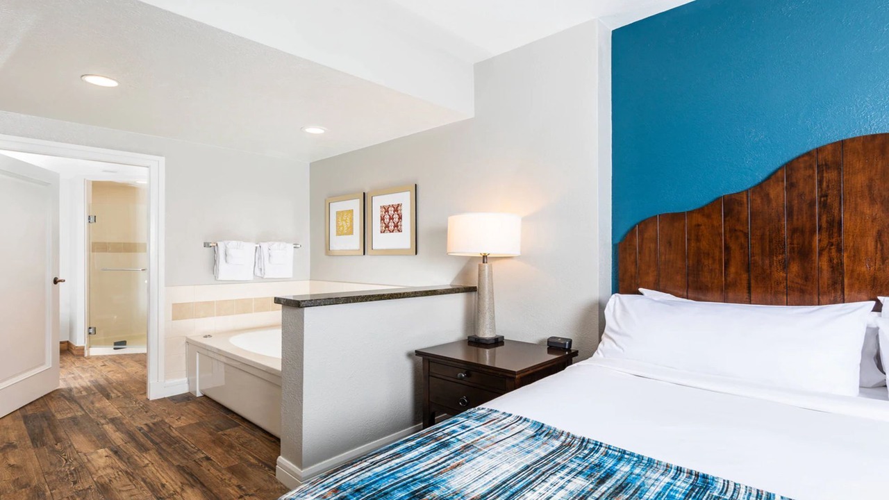 Photo of Bedroom in Avon