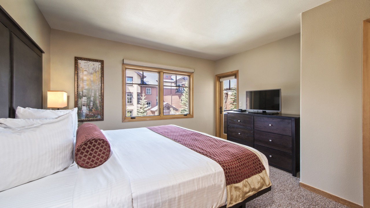 Photo of Bedroom in Four O'Clock