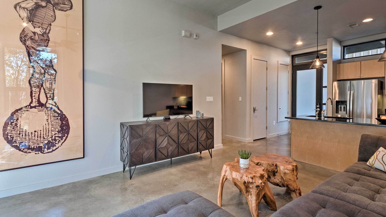 Photo of Bedroom in South Lamar