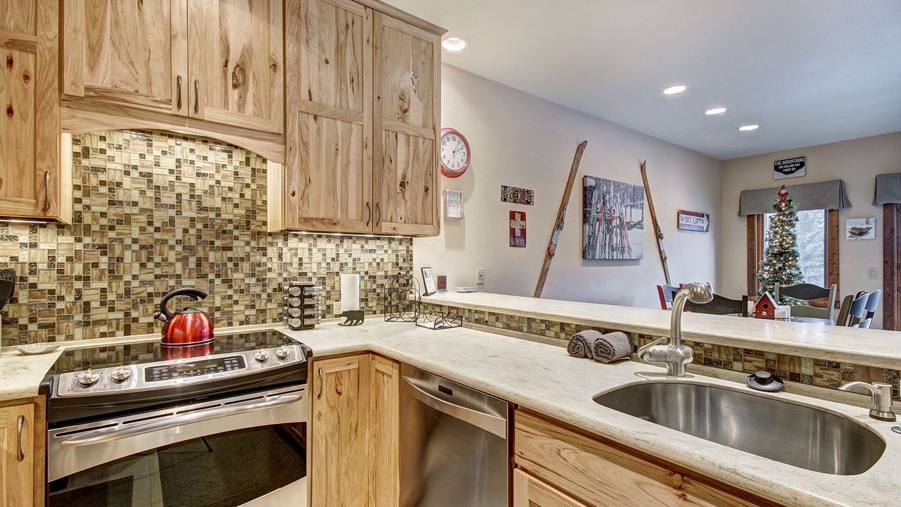 Photo of Kitchen in Four O'Clock