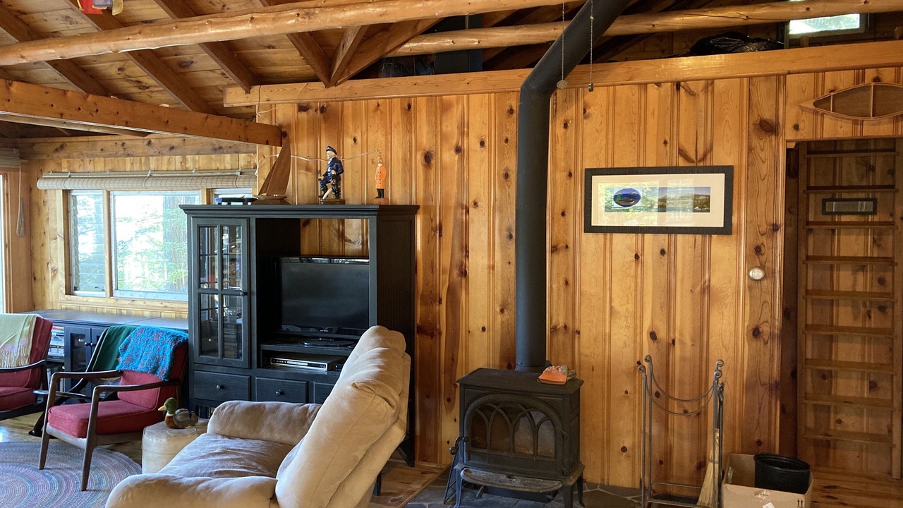Photo of Livingroom in Oakland