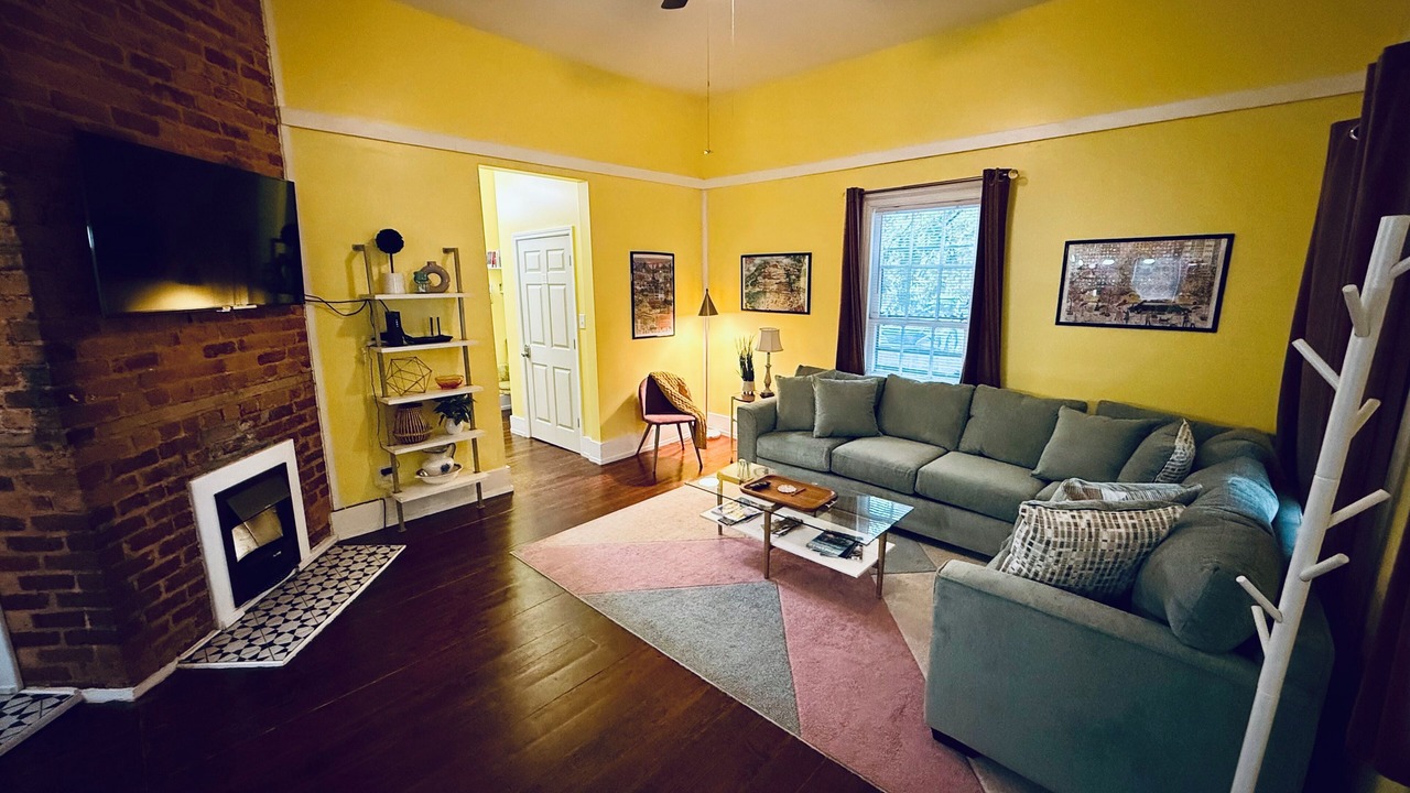 Photo of Livingroom in Morganton