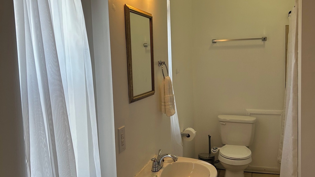 Photo of Bathroom in Short North