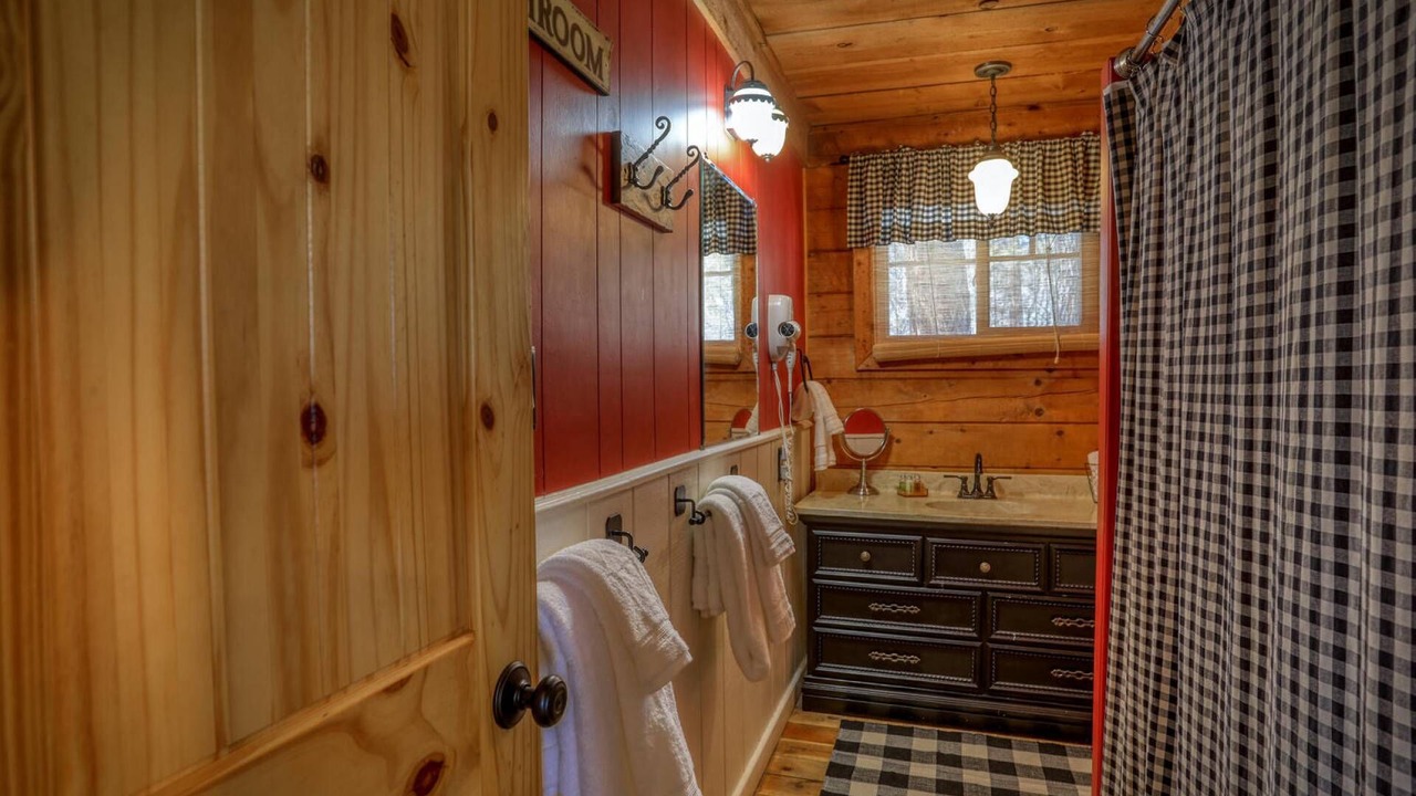 Photo of Bathroom in San Juan River Village