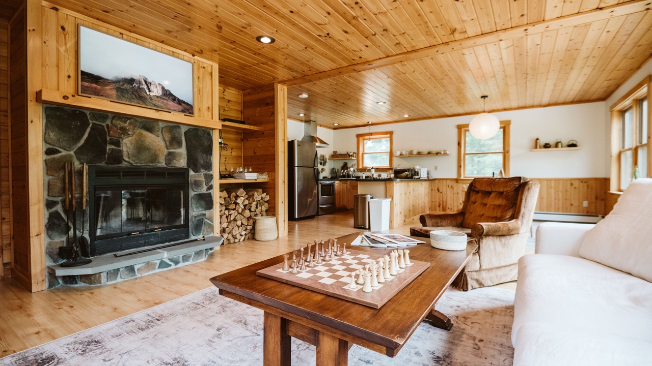 Photo of Livingroom in Rumford Center