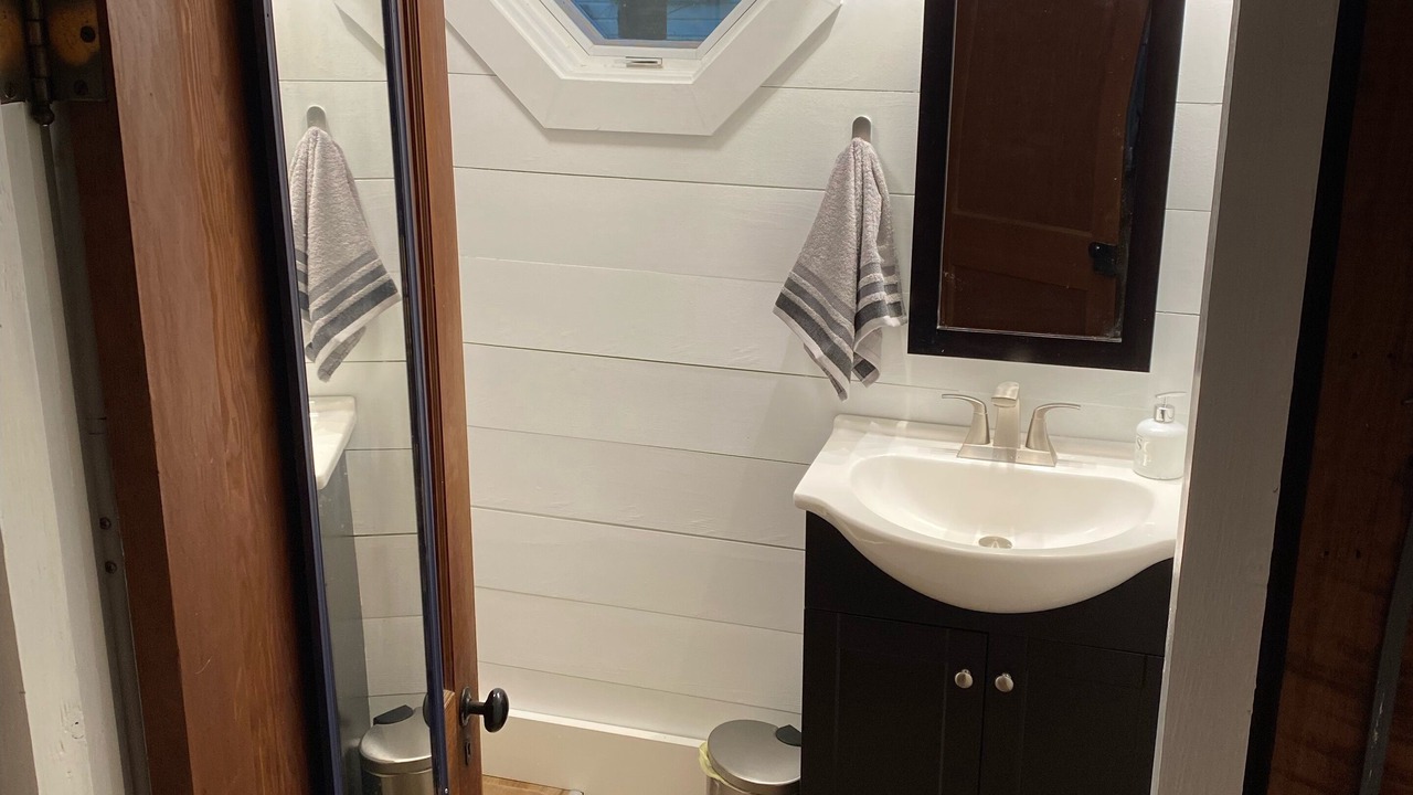 Photo of Bathroom in Oakland