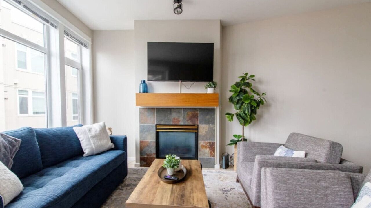 Photo of Livingroom in Downtown Seattle