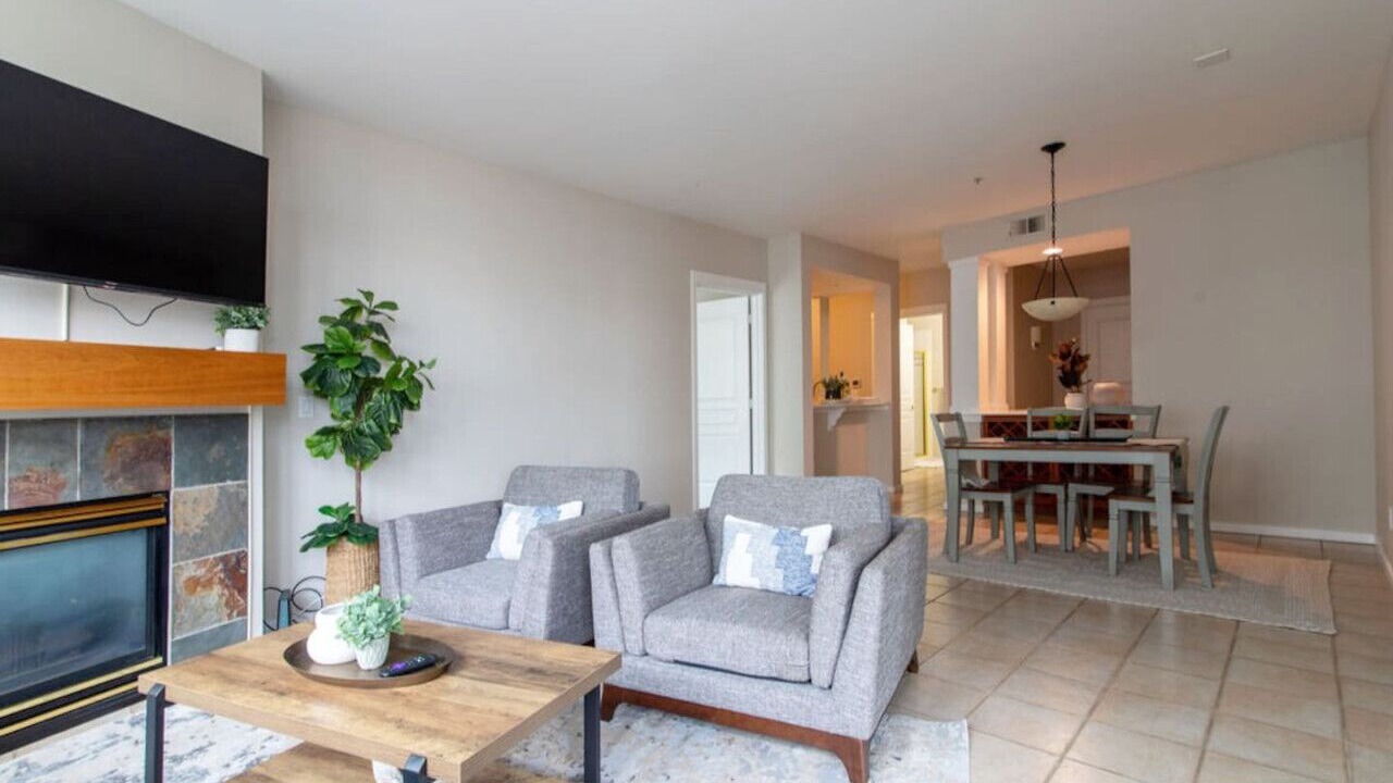 Photo of Livingroom in Downtown Seattle