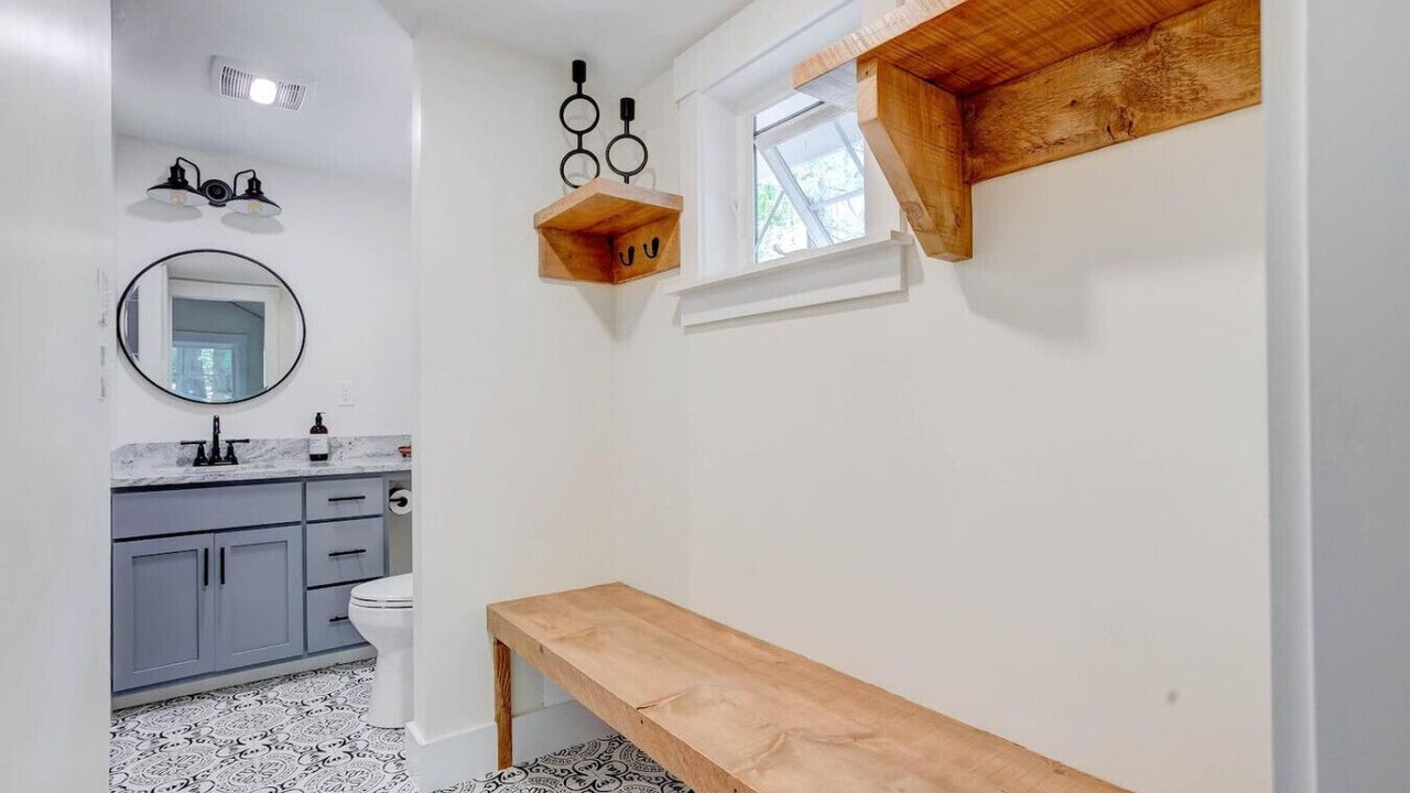 Photo of Bathroom in Center Conway