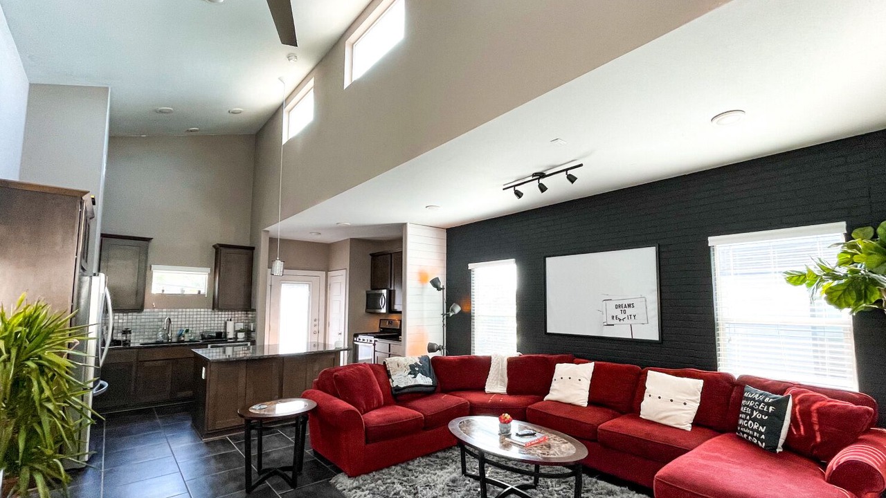 Photo of Livingroom in East MLK