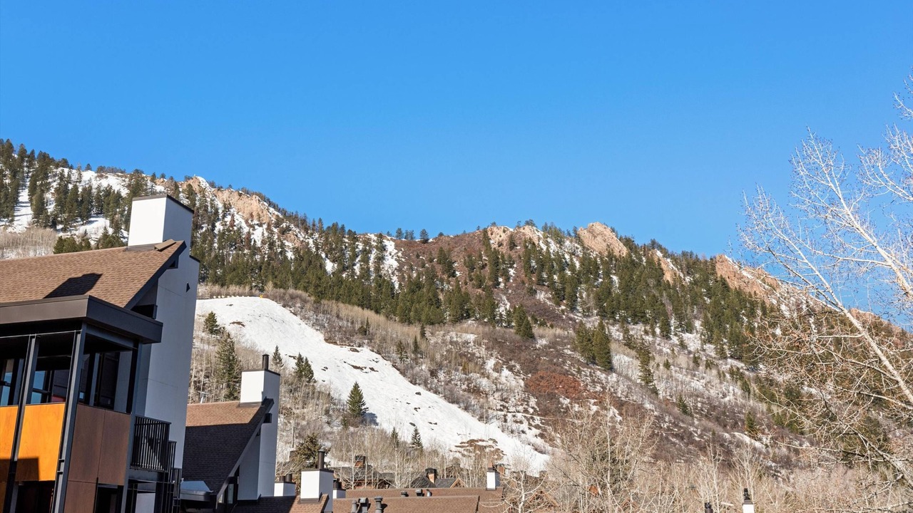Photo of Others in Aspen