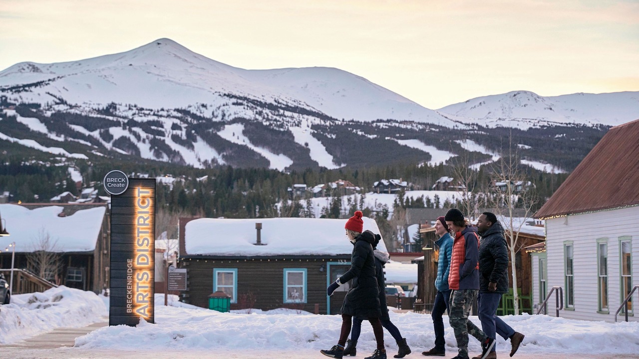 Photo of Outdoor in Peak 8