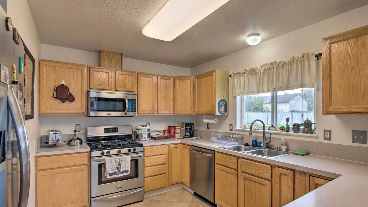Photo of Kitchen in Russian Jack Park