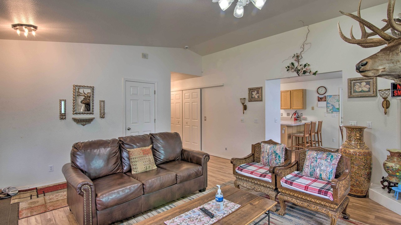 Photo of Livingroom in Russian Jack Park