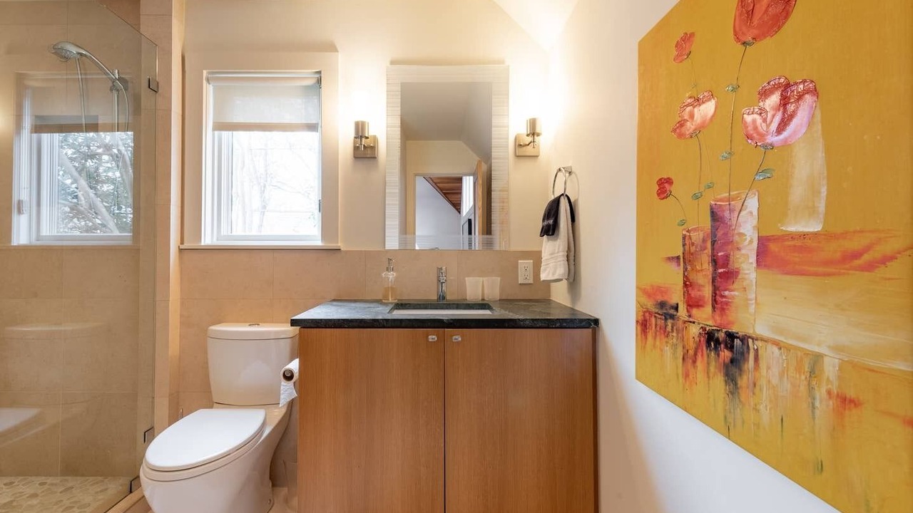 Photo of Bathroom in Pemberton Heights