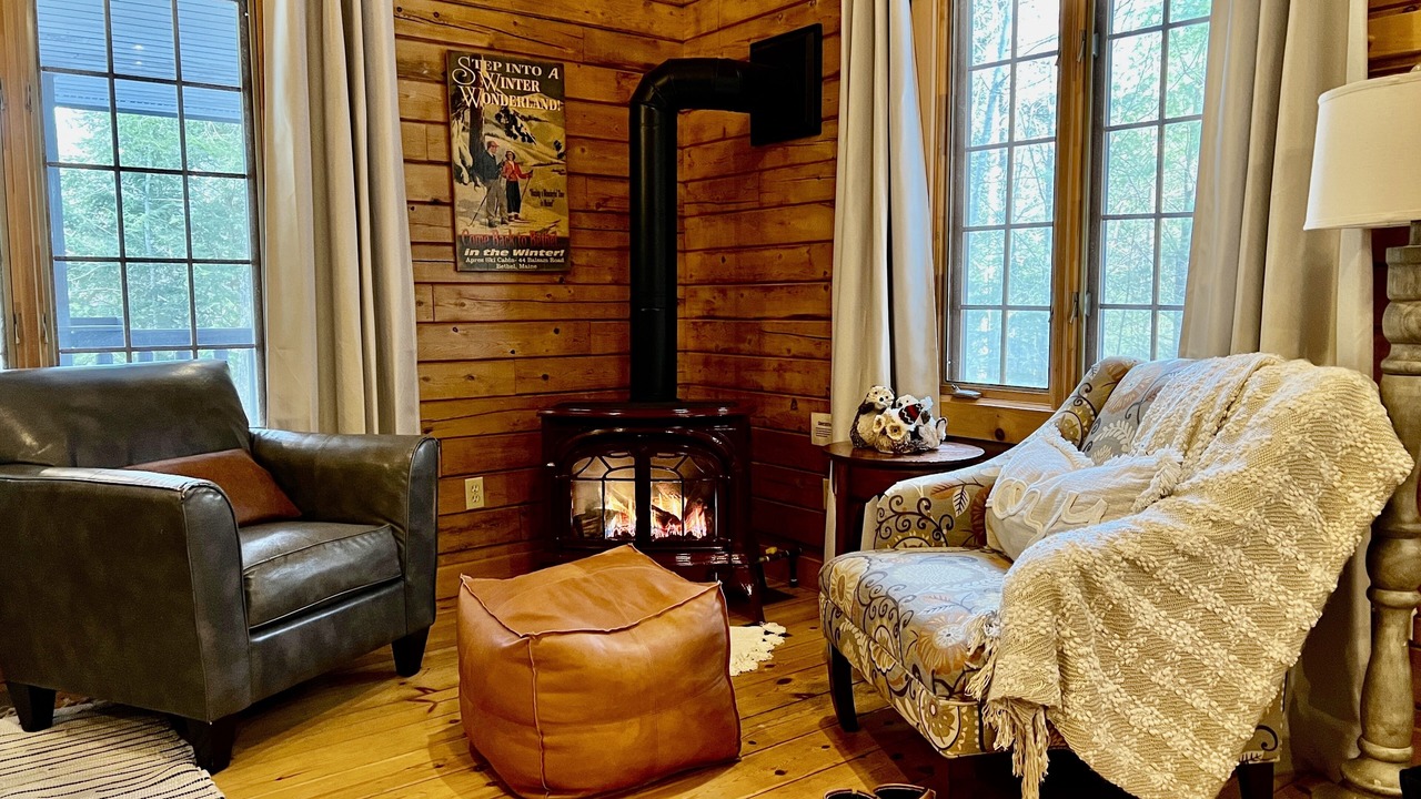 Photo of Livingroom in Rumford Center