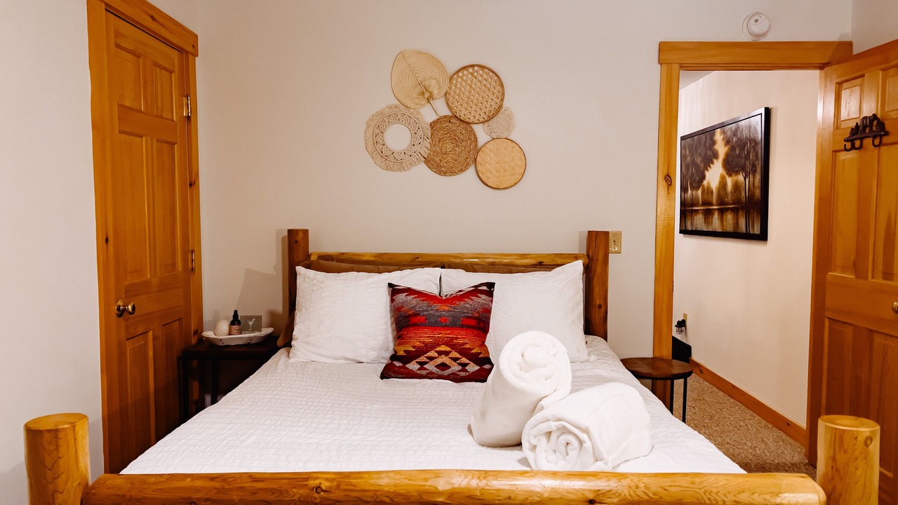 Photo of Bedroom in Rumford Center