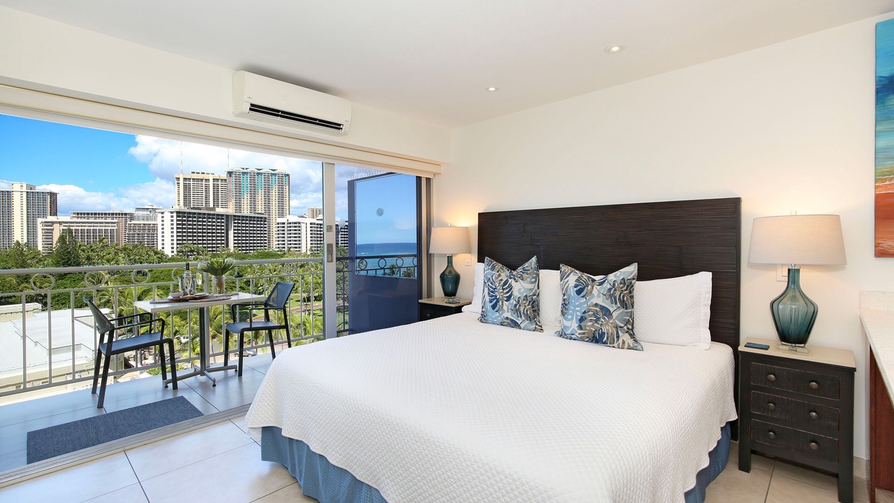 Photo of Bedroom in Waikiki