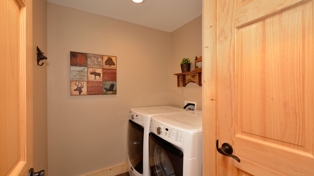Photo of Bedroom in Seven Devils