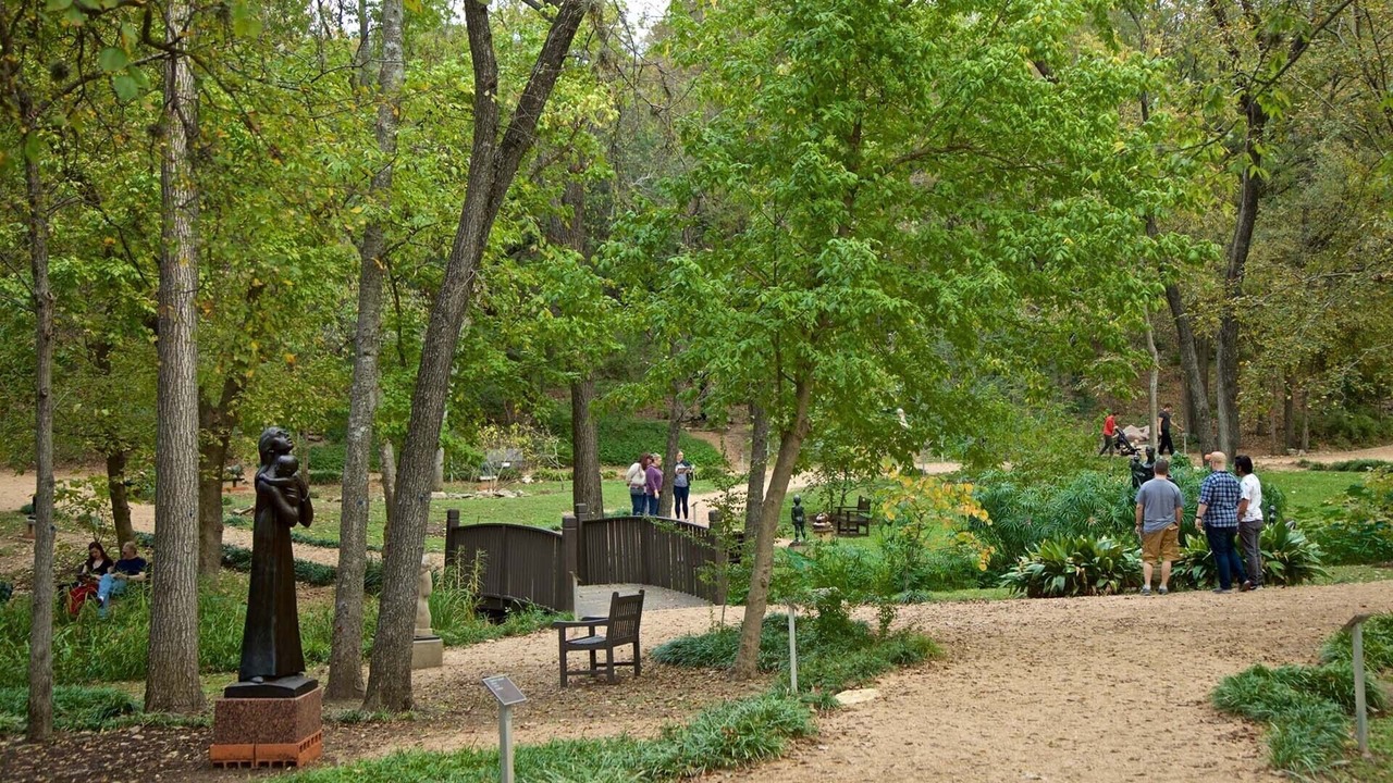 Photo of Outdoor in Holly